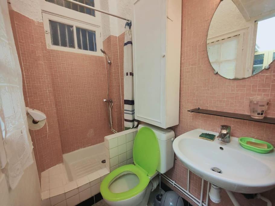 Studio Proche De La Tour Eiffel Apartment Paris Exterior photo