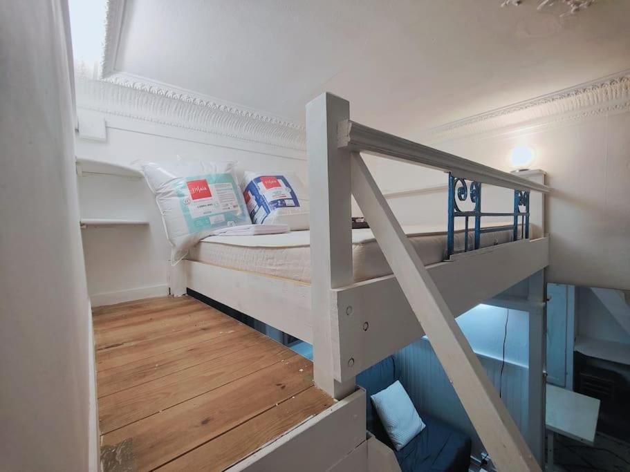 Studio Proche De La Tour Eiffel Apartment Paris Exterior photo